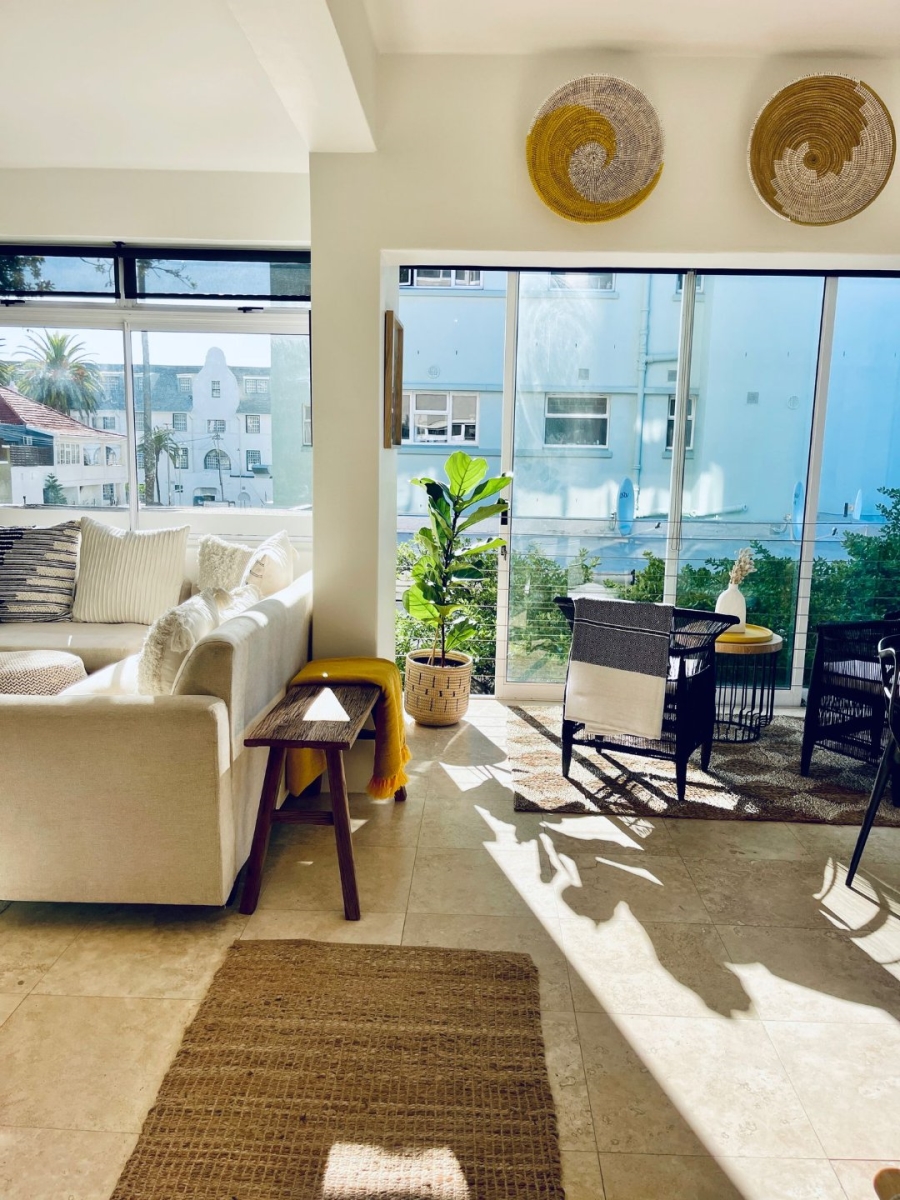 To Let 3 Bedroom Property for Rent in Sea Point Western Cape